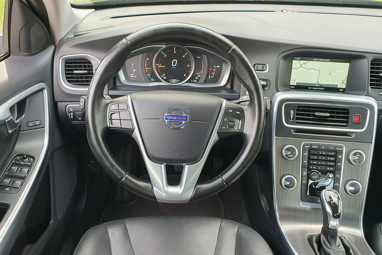 Volvo S60 2.0 D3 150KM # Momentum # NAVI # Automat # Skóra # Pełna Dokumentacja zdjęcie 17