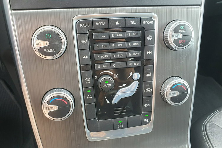 Volvo S60 2.0 D3 150KM # Momentum # NAVI # Automat # Skóra # Pełna Dokumentacja zdjęcie 24