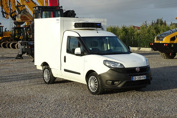 Fiat Doblo Chłodnia Izoterma Lambert, Agregat spalinowo elektryczny Carrier Euro6 zdjęcie 2