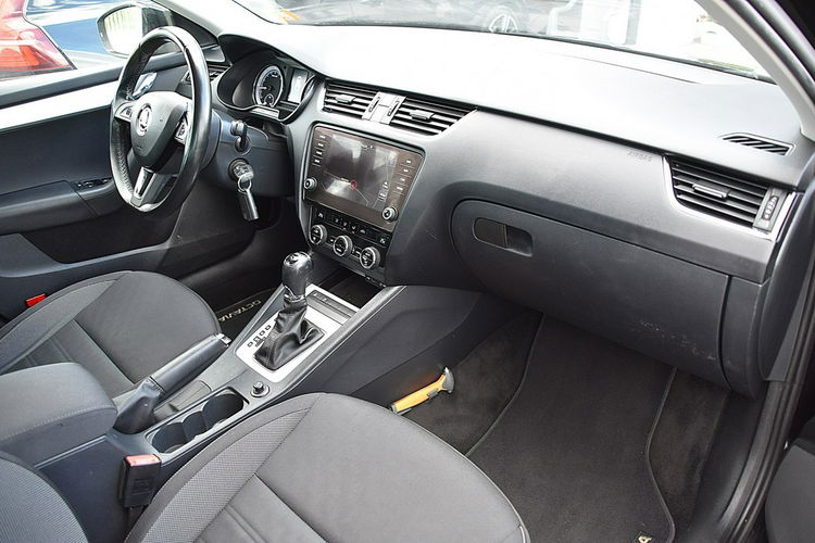 Skoda Octavia 1.6TDI 115Km DSG Navi Led Gwarancja zdjęcie 6