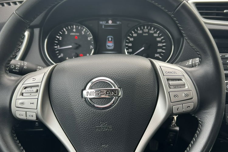 Nissan Qashqai Manual 6biegow, klima zdjęcie 19