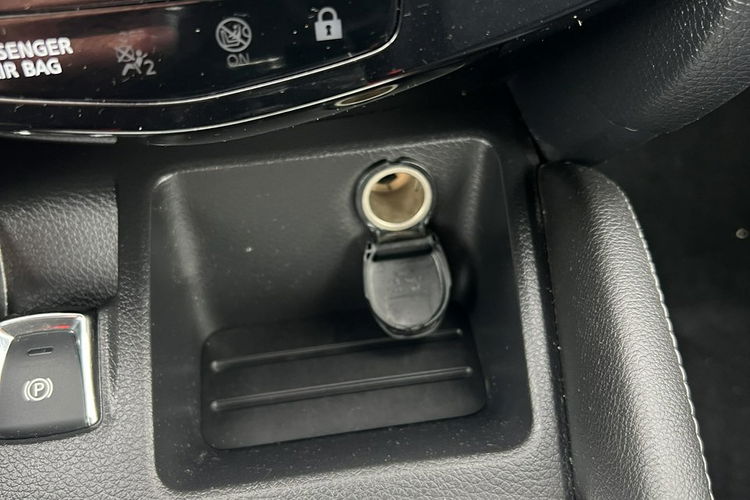 Nissan Qashqai Manual 6biegow, klima zdjęcie 32