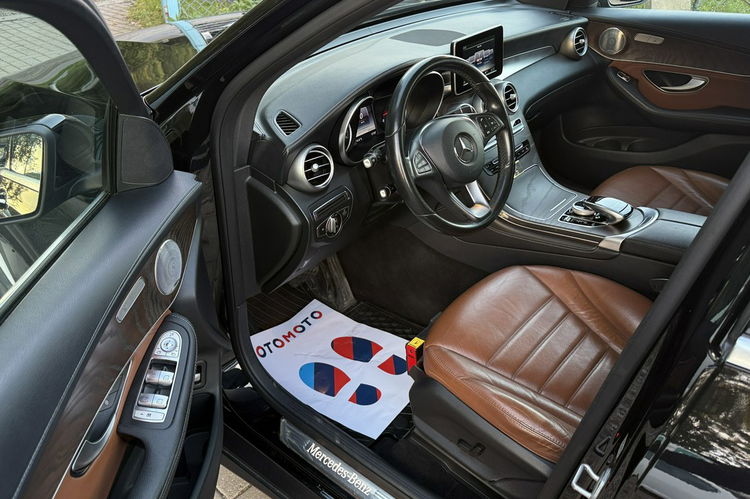 Mercedes GLC 250 4-Matic polski salon ledy skóry Navi czarny dach zamiana 1r. Gwarancji zdjęcie 14