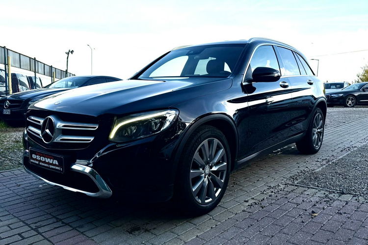 Mercedes GLC 250 4-Matic polski salon ledy skóry Navi czarny dach zamiana 1r. Gwarancji zdjęcie 2