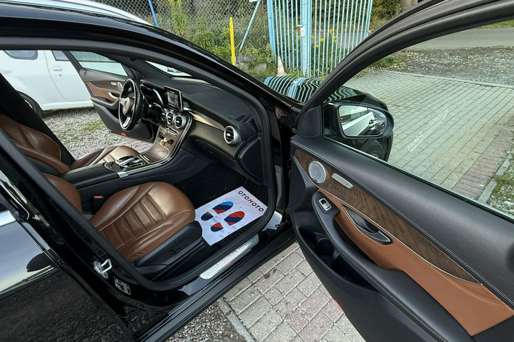 Mercedes GLC 250 4-Matic polski salon ledy skóry Navi czarny dach zamiana 1r. Gwarancji zdjęcie 27