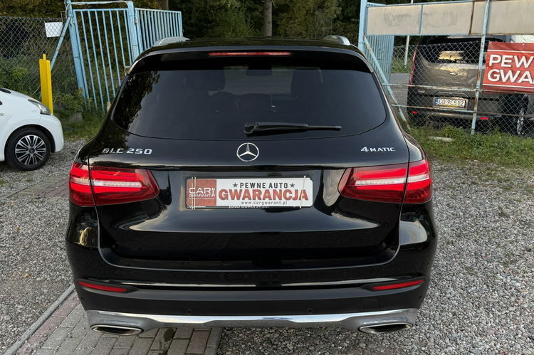 Mercedes GLC 250 4-Matic polski salon ledy skóry Navi czarny dach zamiana 1r. Gwarancji zdjęcie 8
