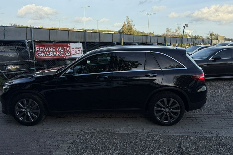 Mercedes GLC 250 4-Matic polski salon ledy skóry Navi czarny dach zamiana 1r. Gwarancji zdjęcie 9