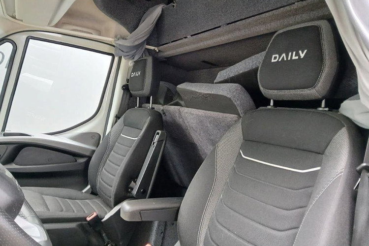 IVECO/KAMIL NADWOZIA DAILY 70C18 zdjęcie 9