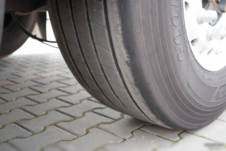 Volvo FH 500 / ZESTAW / HYDRAULIKA / RETARDER / I-SAVE / KLIMA POSTOJOWA + KEMPF WYWROTKA 60m3 /  OŚ PODNOSZONA / 2021 zdjęcie 22