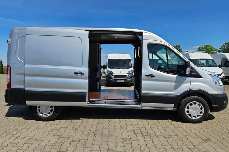 Ford transit Lift L3H2 59999zł NETTO 2.0TdCi/170KM zdjęcie 8