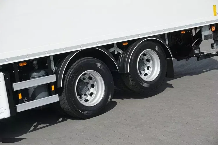 DAF CF 450 / E 6 / ACC / CHŁODNIA + WINDA / 21 PALET / MULTITEMPERATURA / RETARDER zdjęcie 19