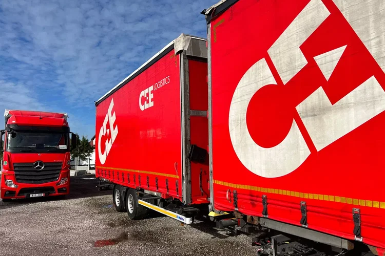 Mercedes ACTROS MP5 euro6 6x2 jumbo zestaw 120m 38palet zdjęcie 2