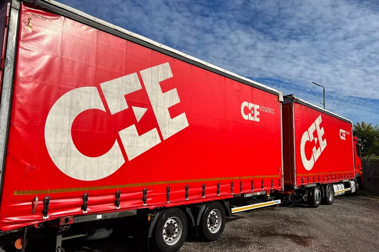 Mercedes ACTROS MP5 euro6 6x2 jumbo zestaw 120m 38palet zdjęcie 6