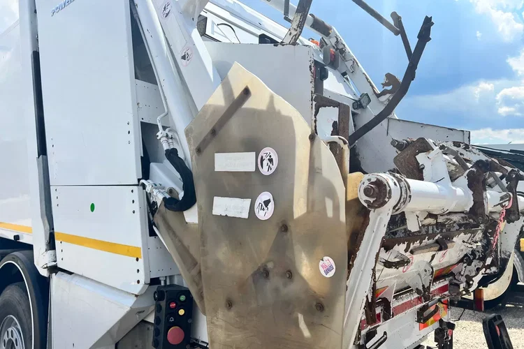 Mercedes AROCS 2536 eur6 FAUN VARIOPRSS522 zdjęcie 32