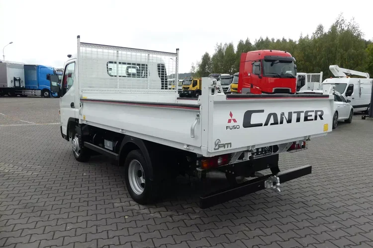 Mitsubishi FUSO CANTER 3C13 / WYWROTKA / SPROWADZONE / 3-OSOBOWE / zdjęcie 8