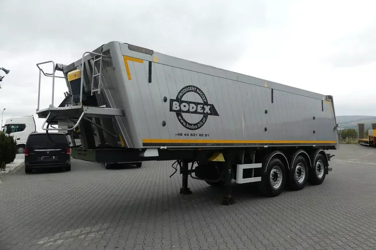 BODEX WYWROTKA 34m3 / OŚ PODNOSZONA / zdjęcie 3