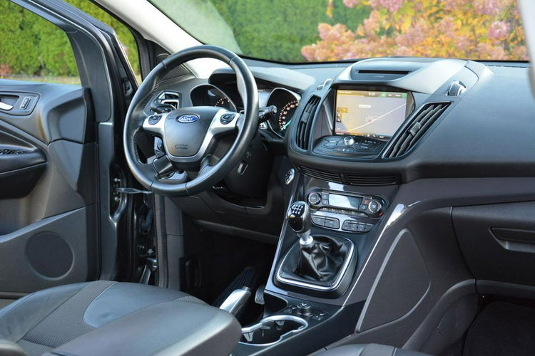 Ford Kuga Titanium Pół-skóry Navi Tablet 2xParktr. Asystent pasa Park Assist Alu zdjęcie 19