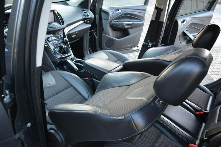 Ford Kuga Titanium Pół-skóry Navi Tablet 2xParktr. Asystent pasa Park Assist Alu zdjęcie 22