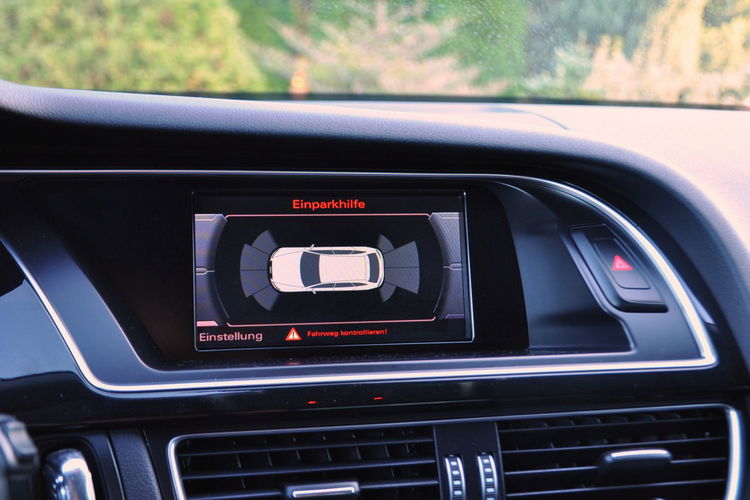 Audi A4 2.0TDI(177KM) Lift Radar ACC Navi MMI Welur El.Fotel 2xParktr. Alu17" zdjęcie 32