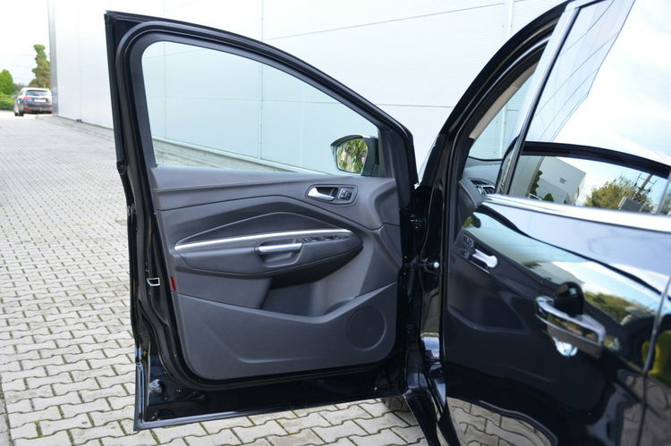 Ford Kuga Vignale 1.5i 150KM Serwis SONY Navi Skóra Bi-xenon Kamera zdjęcie 19