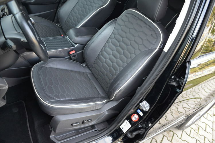 Ford Kuga Vignale 1.5i 150KM Serwis SONY Navi Skóra Bi-xenon Kamera zdjęcie 24