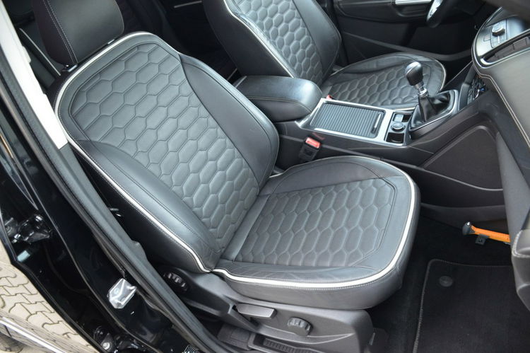 Ford Kuga Vignale 1.5i 150KM Serwis SONY Navi Skóra Bi-xenon Kamera zdjęcie 26