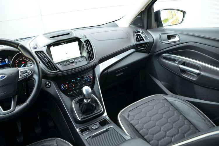 Ford Kuga Vignale 1.5i 150KM Serwis SONY Navi Skóra Bi-xenon Kamera zdjęcie 28