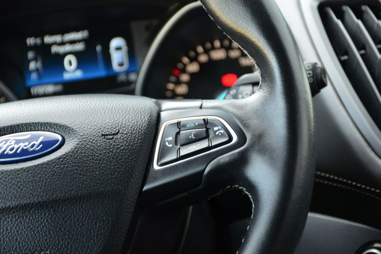 Ford Kuga Vignale 1.5i 150KM Serwis SONY Navi Skóra Bi-xenon Kamera zdjęcie 32