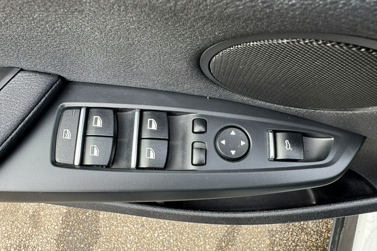 BMW X3 Klimatronic 2-stref, Ele bagażnik, Skóra, Ele fotele zdjęcie 15