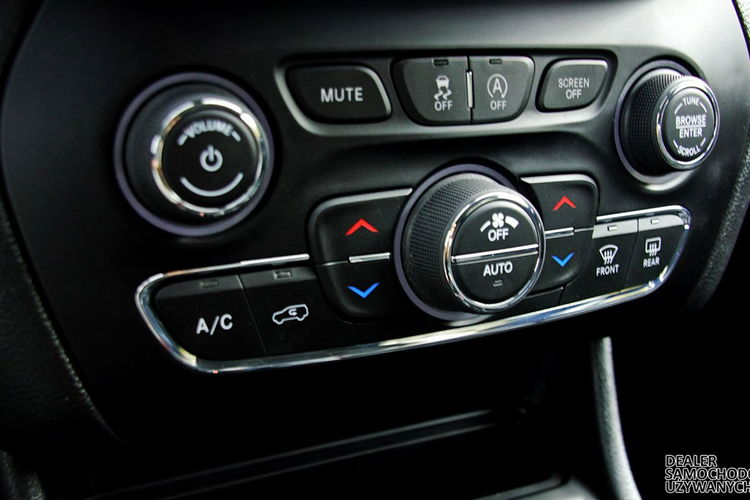 Jeep Cherokee Limited 3.2 272KM 4x4 Automat - Raty Zamiana Gwarancja zdjęcie 18