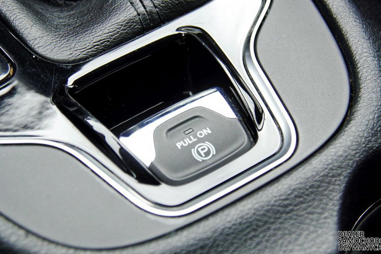 Jeep Cherokee Limited 3.2 272KM 4x4 Automat - Raty Zamiana Gwarancja zdjęcie 24