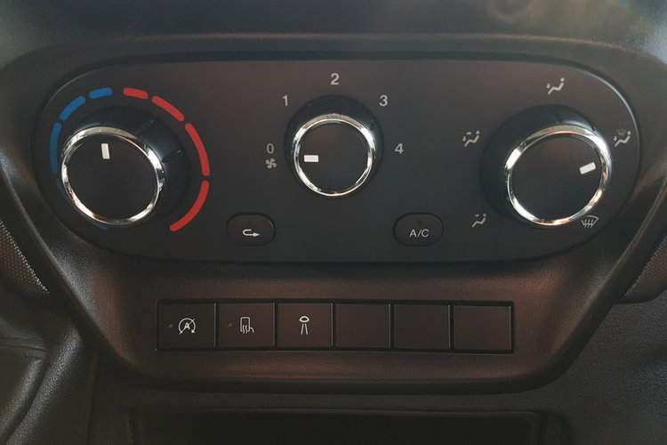 Iveco Daily KONTENER NISKOPODŁOGOWY 4.43x2.23x2.42 SKLEP BAR FOODTRUCK KAMPER AC zdjęcie 27