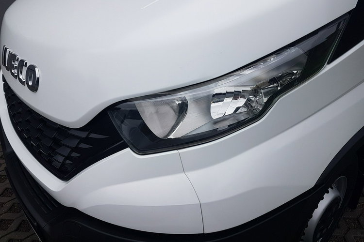 Iveco Daily KONTENER NISKOPODŁOGOWY 4.43x2.23x2.42 SKLEP BAR FOODTRUCK KAMPER AC zdjęcie 31