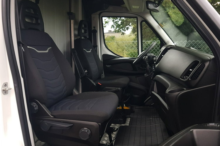 Iveco Daily KONTENER NISKOPODŁOGOWY 4.43x2.23x2.42 SKLEP BAR FOODTRUCK KAMPER AC zdjęcie 8