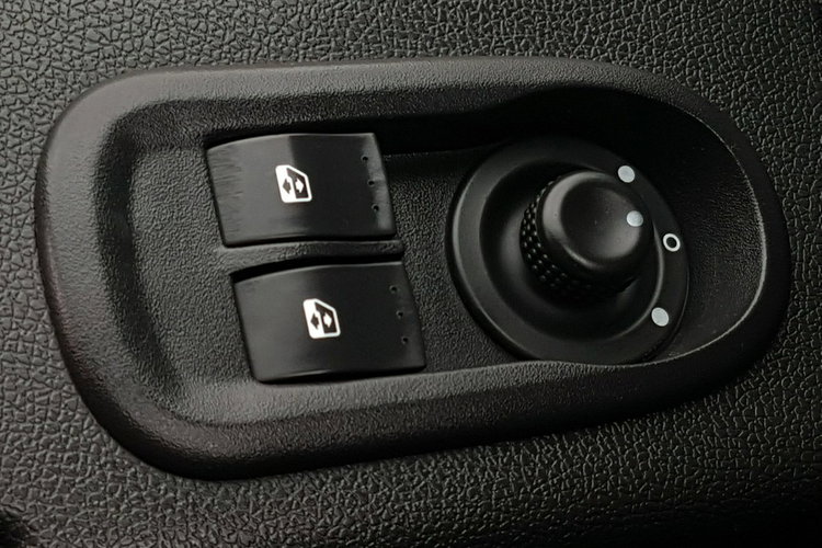 Renault Master KONTENER 8EP 4.21x2.23x2.22 KLIMA MANUAL KRAJOWY 6-BIEGÓW zdjęcie 27