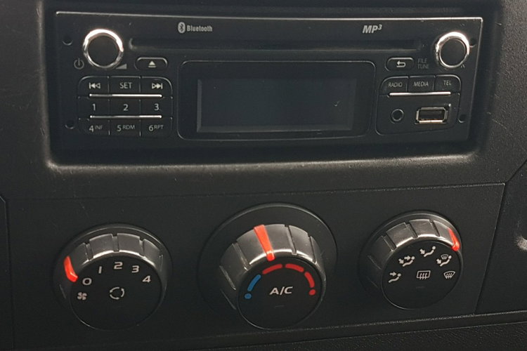 Renault Master KONTENER 8EP 4.21x2.23x2.22 KLIMA MANUAL KRAJOWY 6-BIEGÓW zdjęcie 31