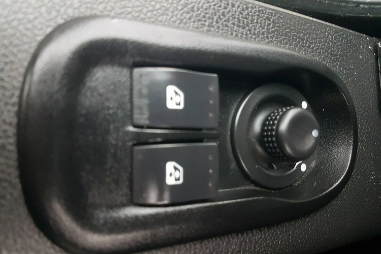 Renault Master KONTENER 8EP 4.21x2.23x2.22 KLIMA MANUAL KRAJOWY 6-BIEGÓW zdjęcie 9