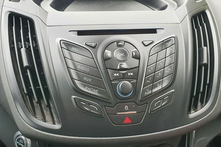 Ford Kuga 2.0 TDCi 140KM # 4x4 # Titanium # Bogate Wyposażenie # Super Stan zdjęcie 22