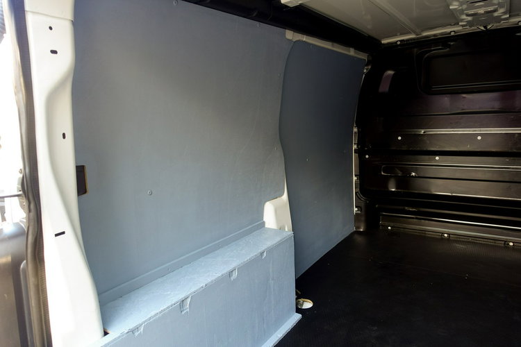 Citroen Jumpy Fv 23% Automat 2.0HDI 180KM Pełny Serwis Navi zdjęcie 10