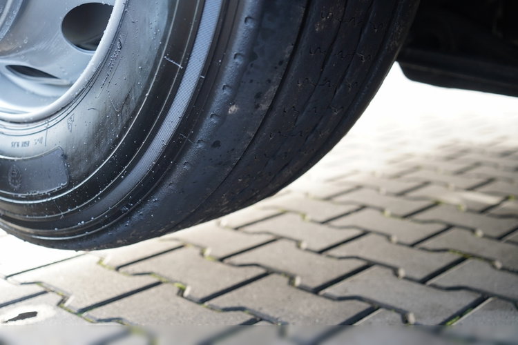 Volvo FH 460 / FIRANKA 7.45 M SOLÓWKA / I-SAVE / KLIMATYZACJA POSTOJOWA / OŚ PODNOSZONA I SKRĘTNA / WIELTON / 6x2 zdjęcie 29