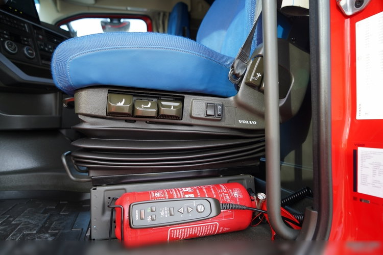 Volvo FH 460 / FIRANKA 7.45 M SOLÓWKA / I-SAVE / KLIMATYZACJA POSTOJOWA / OŚ PODNOSZONA I SKRĘTNA / WIELTON / 6x2 zdjęcie 32