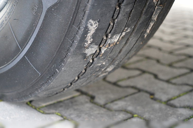 Iveco STRALIS  560 / 6X4 / DO DREWNA / DO DRZEWA / DO LASU /  HDS PALFINGER EPSILON  / UDŹWIG - 5 250 KG zdjęcie 23