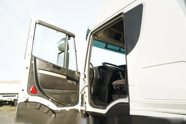 Iveco STRALIS  560 / 6X4 / DO DREWNA / DO DRZEWA / DO LASU /  HDS PALFINGER EPSILON  / UDŹWIG - 5 250 KG zdjęcie 28