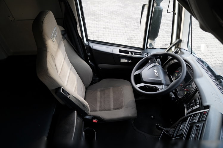 Iveco STRALIS  560 / 6X4 / DO DREWNA / DO DRZEWA / DO LASU /  HDS PALFINGER EPSILON  / UDŹWIG - 5 250 KG zdjęcie 34