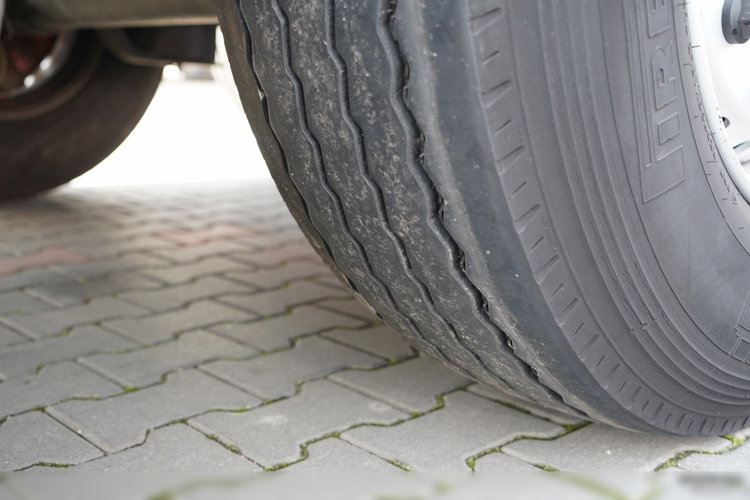 Schmitz -CARGOBULL / FIRANKA / STANDARD / OŚ PODNOSZONA / DACH PODNOSZONY zdjęcie 22