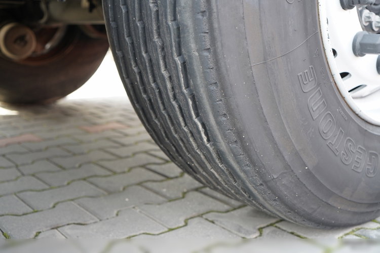 Schmitz -CARGOBULL / FIRANKA / STANDARD / OŚ PODNOSZONA / DACH PODNOSZONY zdjęcie 23