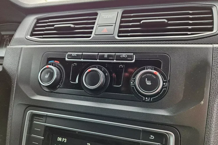 Volkswagen Caddy Long 59999zł NETTO 2.0TDi/102KM zdjęcie 26