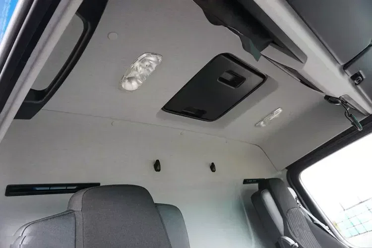 Mercedes / AROCS / 4145 / E 6 / WYWROTKA / 8 X 8 zdjęcie 17