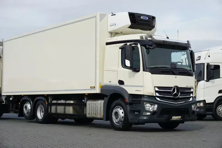 Mercedes ACTROS / 2540 / ACC / E 6 / ZESTAW PRZEJAZDOWY / CHŁODNIA + WINDA / 38 PALET zdjęcie 33