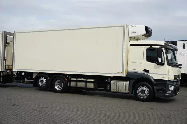 Mercedes ACTROS / 2540 / ACC / E 6 / ZESTAW PRZEJAZDOWY / CHŁODNIA + WINDA / 38 PALET zdjęcie 37